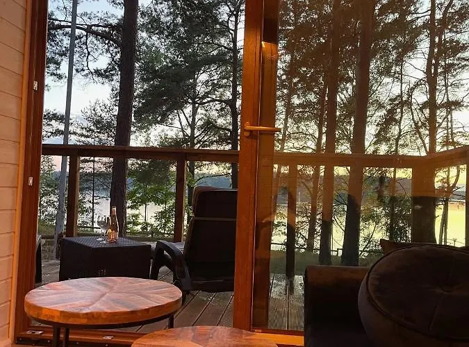 Sloneczny Nr 2 I 15 - Nad Samym Jeziorem W Pierwszej Linii Ferienhaus Borsk